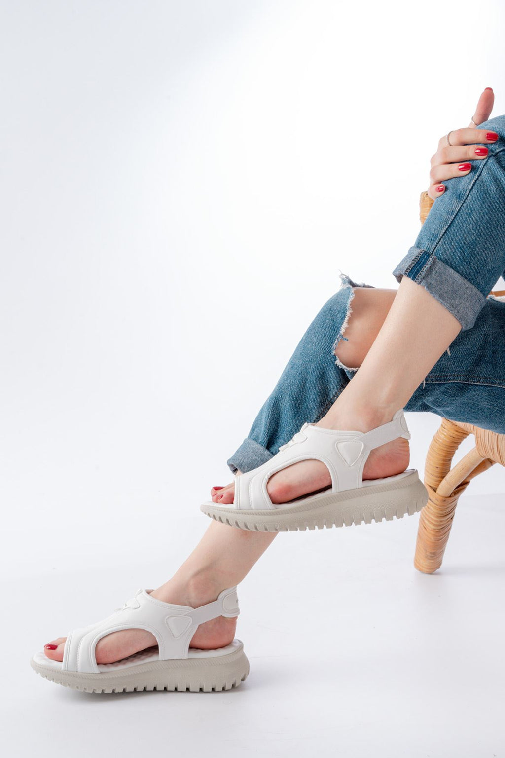 Ayakkabı Aşkı Beyaz Spring Paraşüt Kumaş Lastikli Ortopedik Kadın Sandalet - Ayakkabı Aşkı