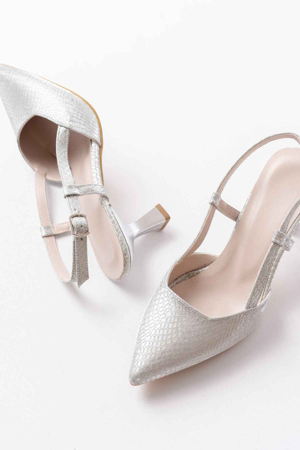 Ayakkabı Aşkı 725 Gümüş Pul Desenli Sivri Burunlu Topuklu Kadın Ayakkabı