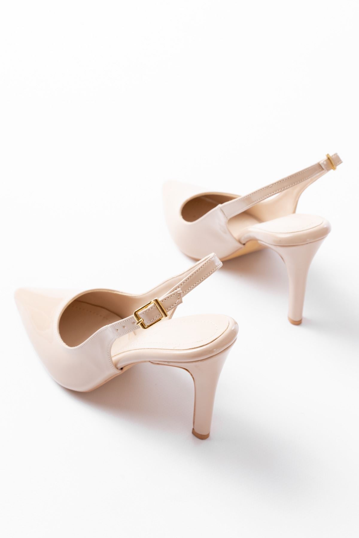 Ayakkabı Aşkı Bej Rugan Günlük Arkası Açık 9 cm Topuklu Kadın Ayakkabı