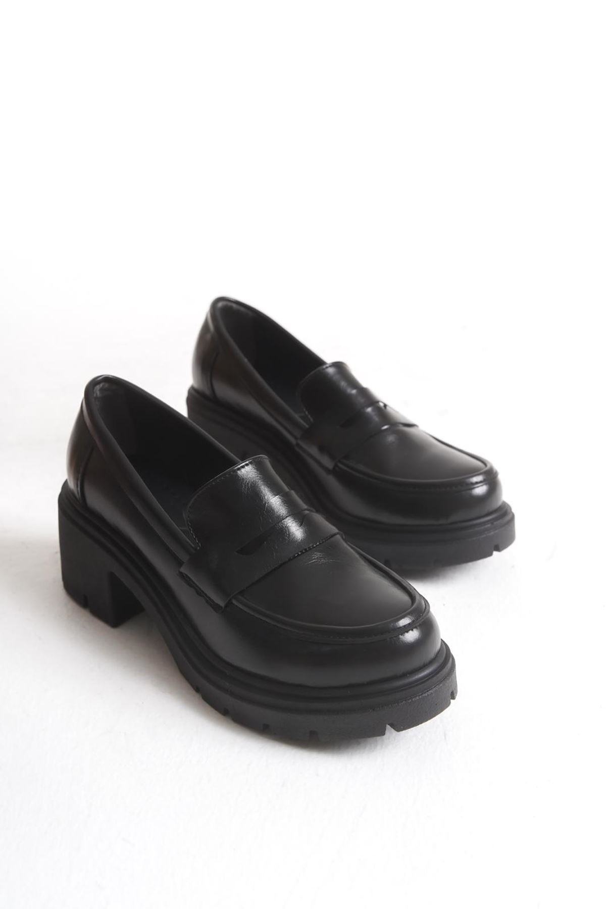 Ayakkabı Aşkı Siyah Kırışık Rugan Yüksek Tabanlı Loafer Ayakkabı