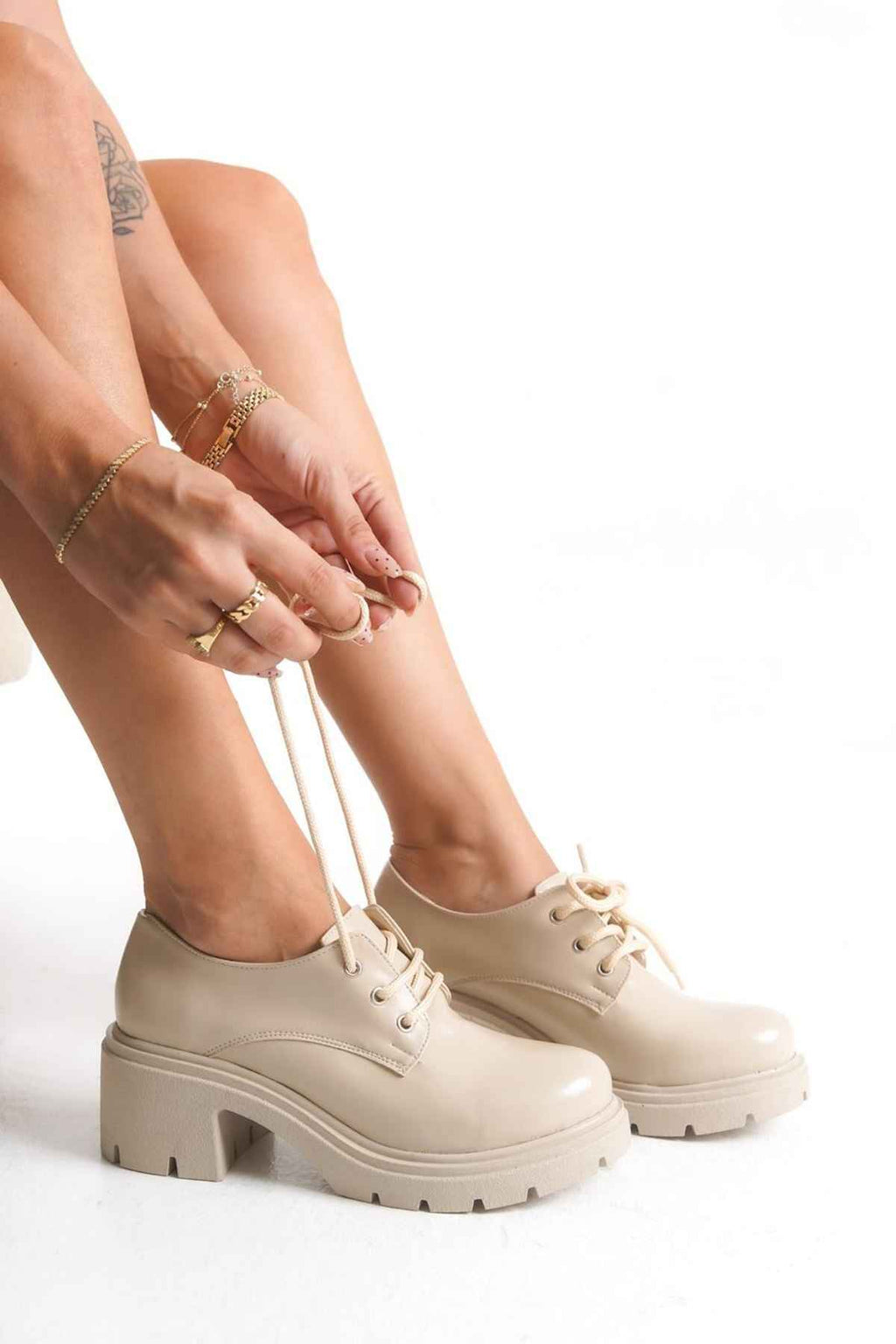 Ayakkabı Aşkı K-707 Bej Kırışık Rugan Yüksek Tabanlı Bağcıklı  Loafer Ayakkabı