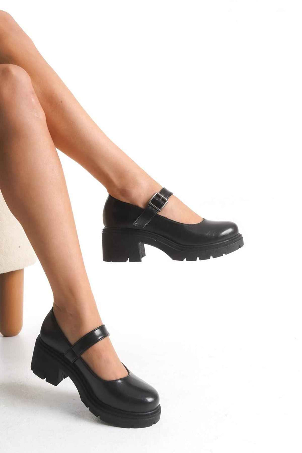 Ayakkabı Aşkı K-708 Siyah Kırışık Rugan Tokalı Yüksek Tabanlı Loafer Ayakkabı