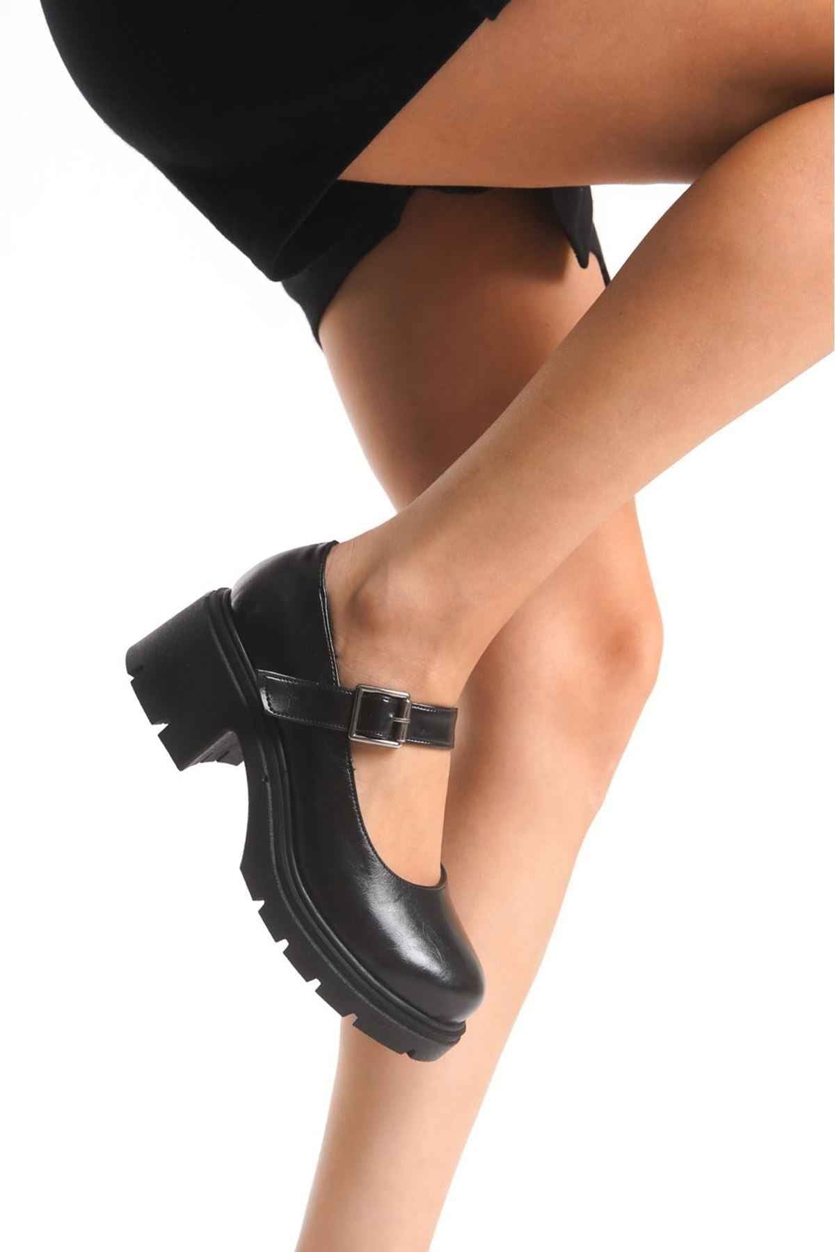 Ayakkabı Aşkı K-708 Siyah Kırışık Rugan Tokalı Yüksek Tabanlı Loafer Ayakkabı