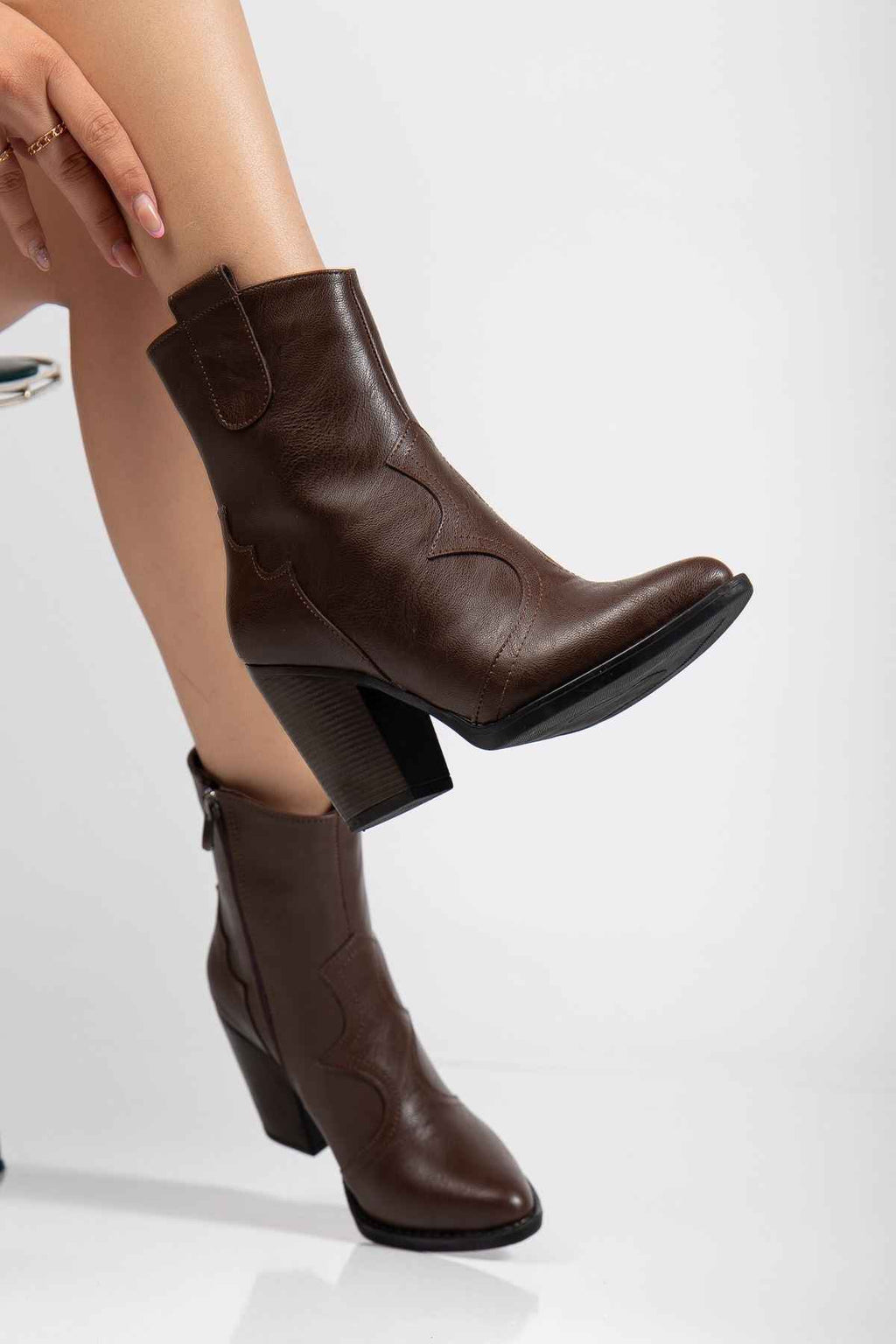 Ayakkabı Aşkı 117 Kahve Kovboy Dikiş Detaylı Fermuarlı  Yüksek Topuklu Günlük Kadın Bot