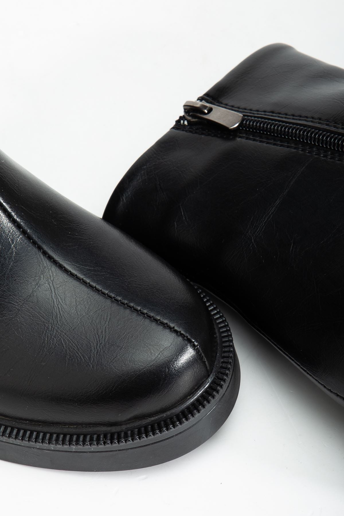 Ayakkabı Aşkı Siyah Kırışık Rugan Fermuarlı Günlük Kadın Bot