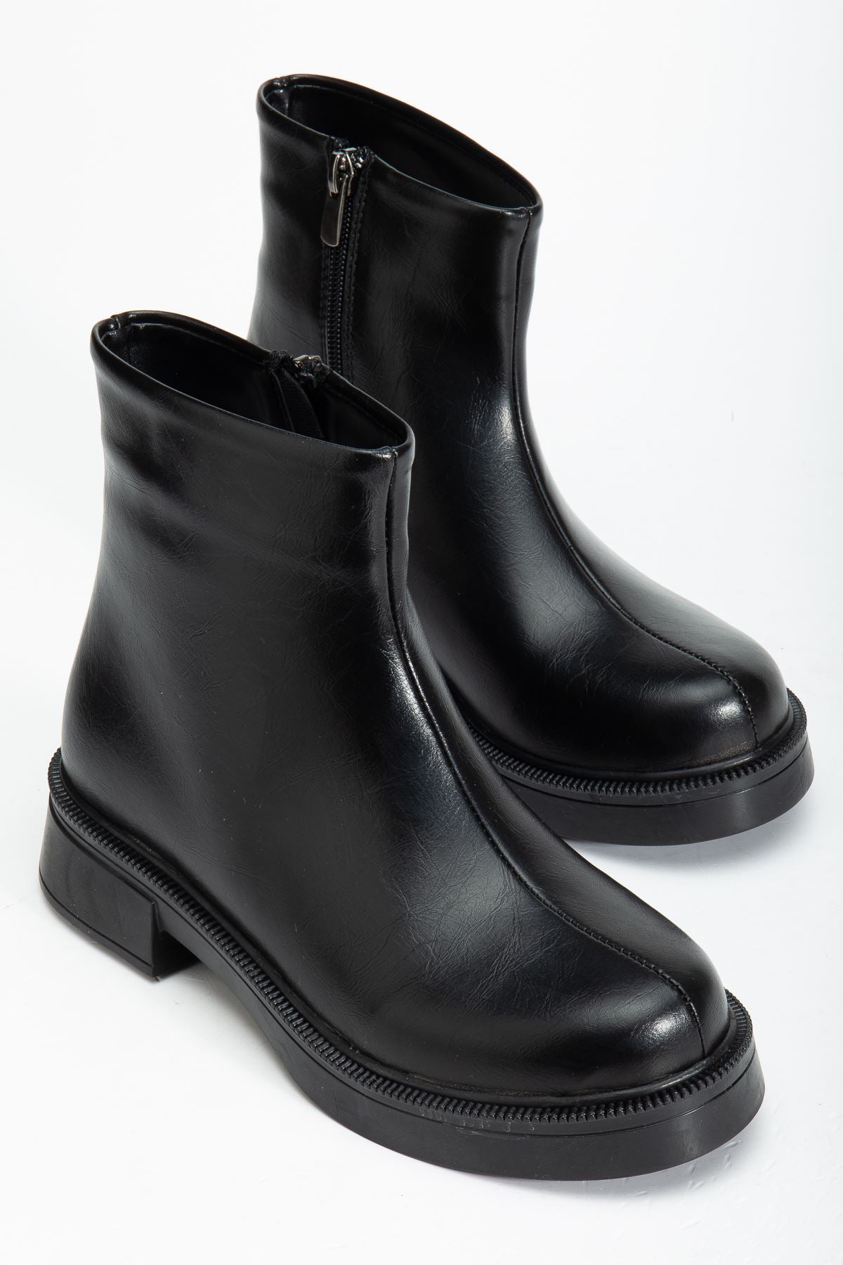 Ayakkabı Aşkı Siyah Kırışık Rugan Fermuarlı Günlük Kadın Bot