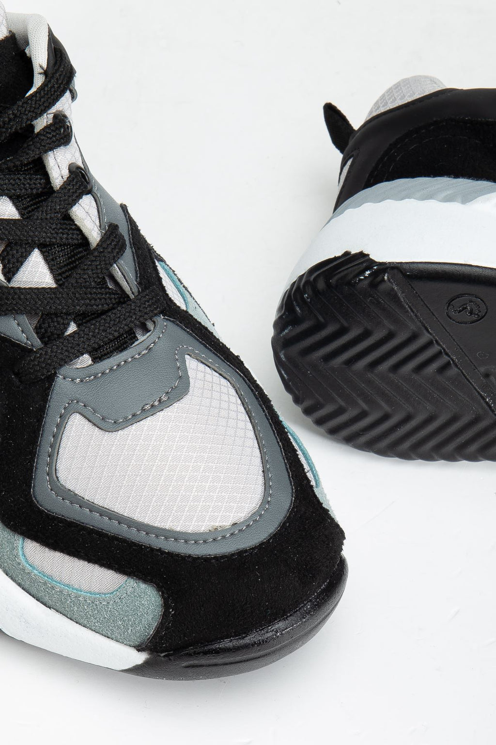 Ayakkabı Aşkı SP-172-2 Siyah Gri Bağcıklı Kadın Spor Ayakkabı