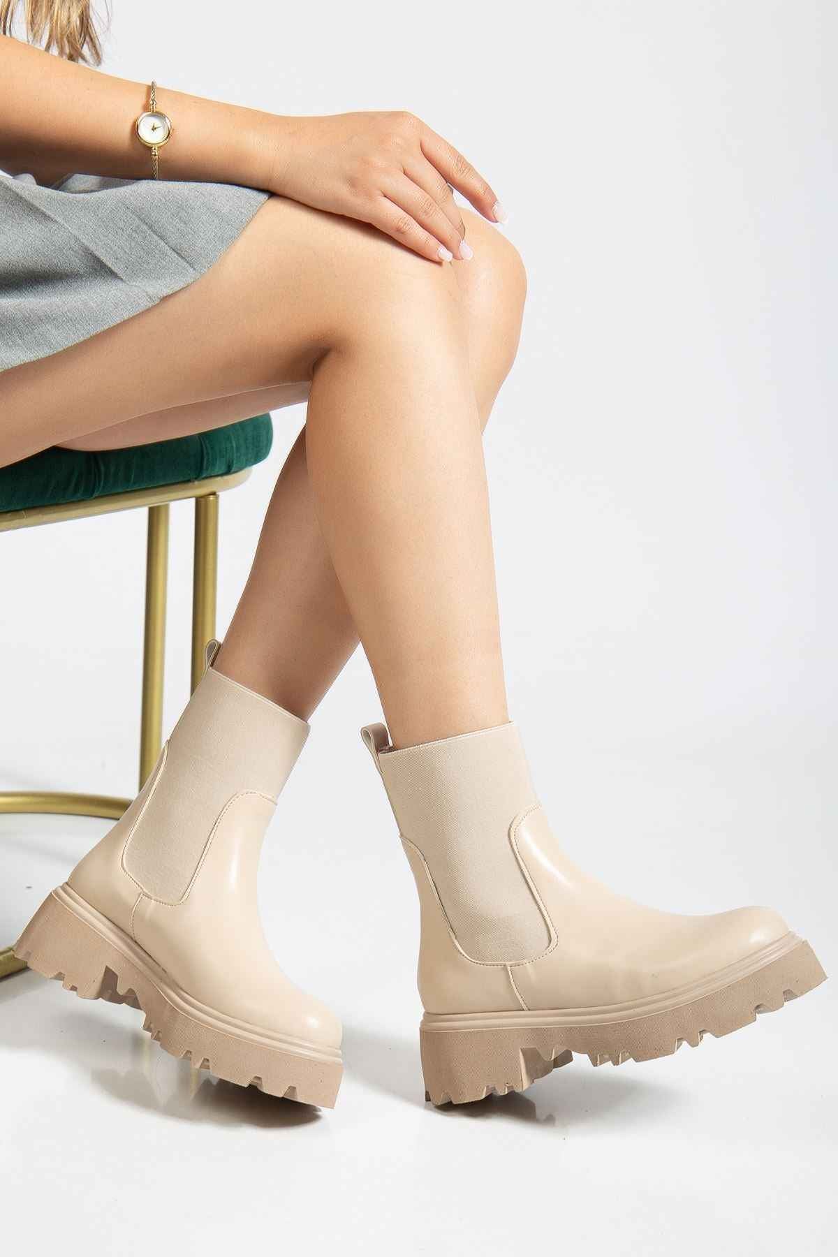Ayakkabı Aşkı Bej Lastikli Yüksek Tabanlı Günlük Kadın Bot