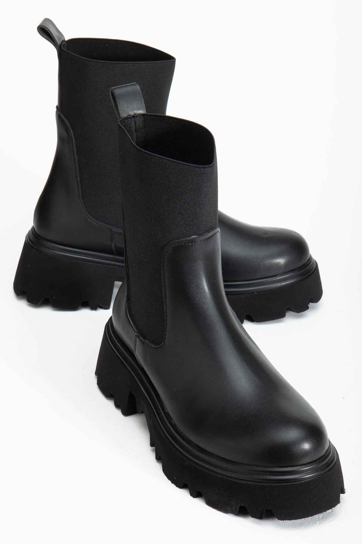 Ayakkabı Aşkı K-815 Siyah Lastikli Yüksek Tabanlı Günlük Kadın Bot