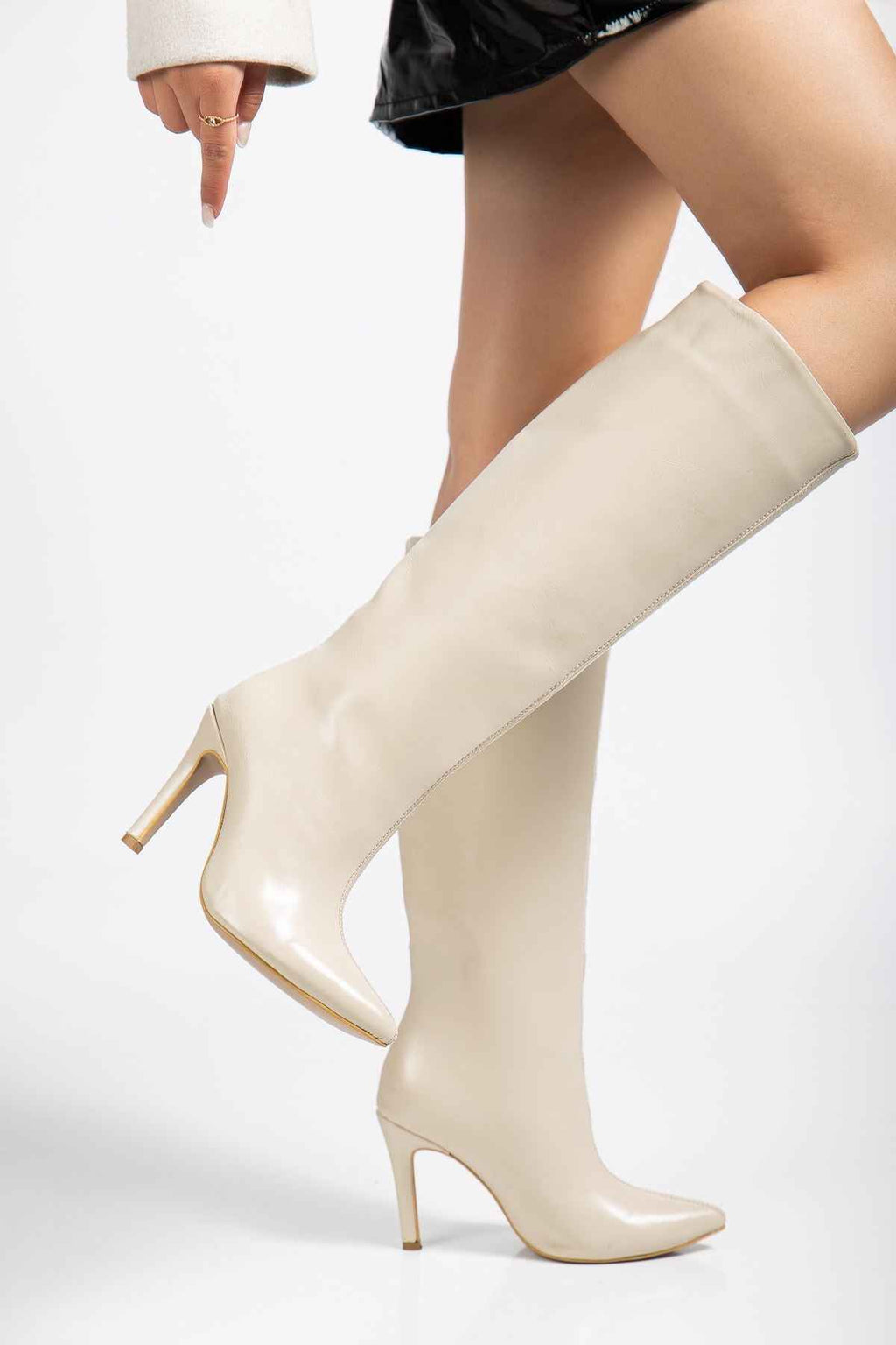 Ayakkabı Aşkı Syt-2004 Bej Mat Kırışık Rugan Günlük Bayan Çizme