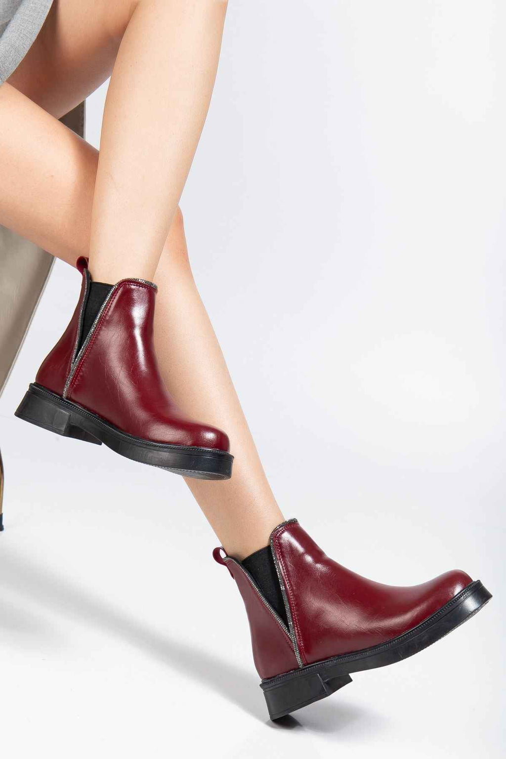 Ayakkabı Aşkı 02-02 Bordo Kırışık Rugan Taş Aksesuarlı Lastikli Günlük Kadın Bot