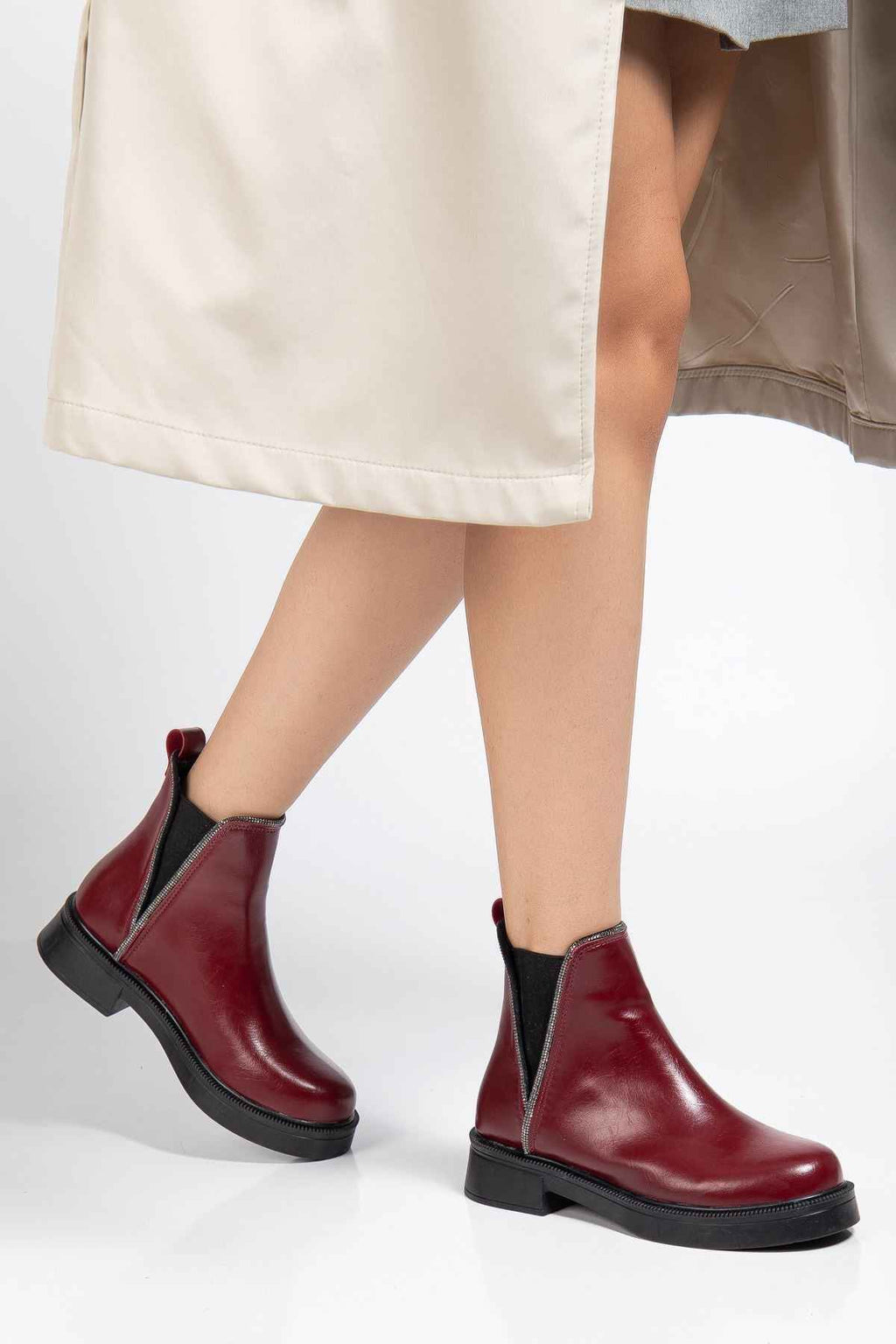 Ayakkabı Aşkı 02-02 Bordo Kırışık Rugan Taş Aksesuarlı Lastikli Günlük Kadın Bot