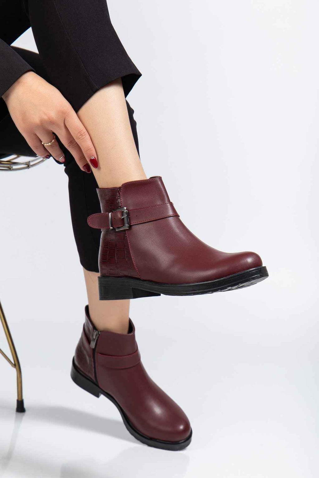 Ayakkabı Aşkı 165-204/1 Bordo Kroko Toka Aksesuarlı Fermuarlı Günlük Kadın Bot