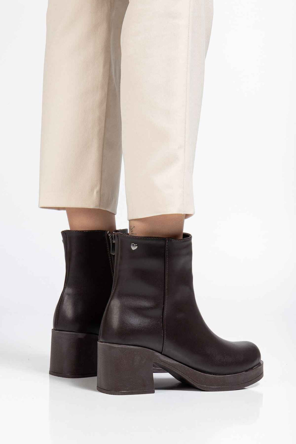 Ayakkabı Aşkı 5109-3022 Kahve Fermuarlı Kalın Topuklu Günlük Kadın Bot