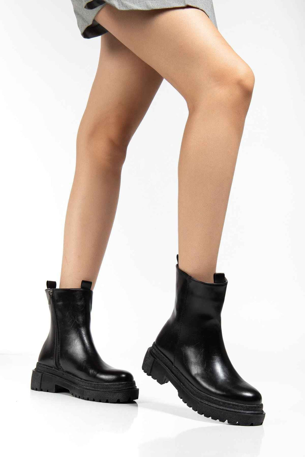 Ayakkabı Aşkı 812-2012 Siyah Kırışık Rugan Fermuarlı Günlük Kadın Bot