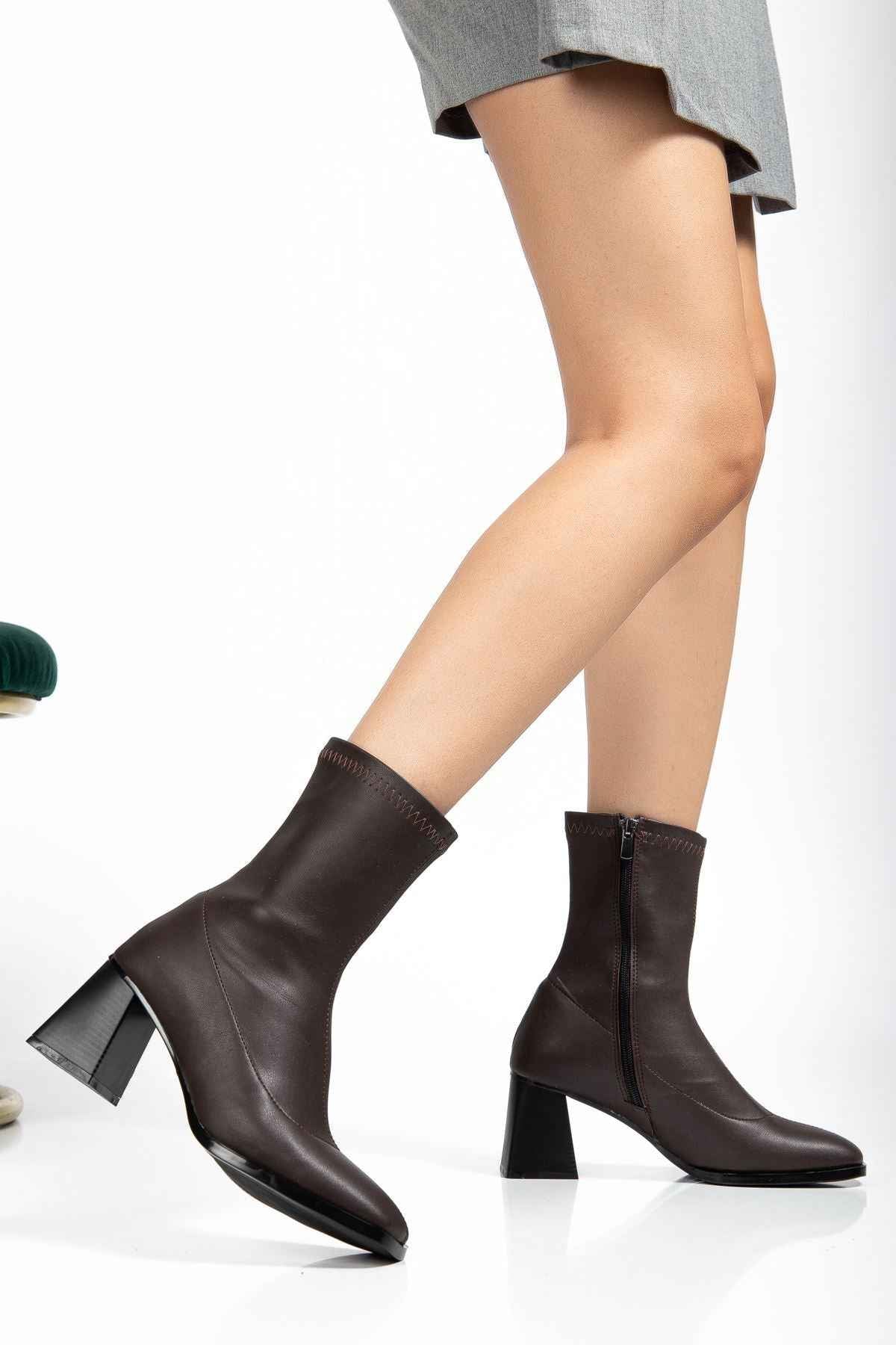 Ayakkabı Aşkı Hc-2700 Kahverengi Topuklu Fermuarlı Kadın Bot