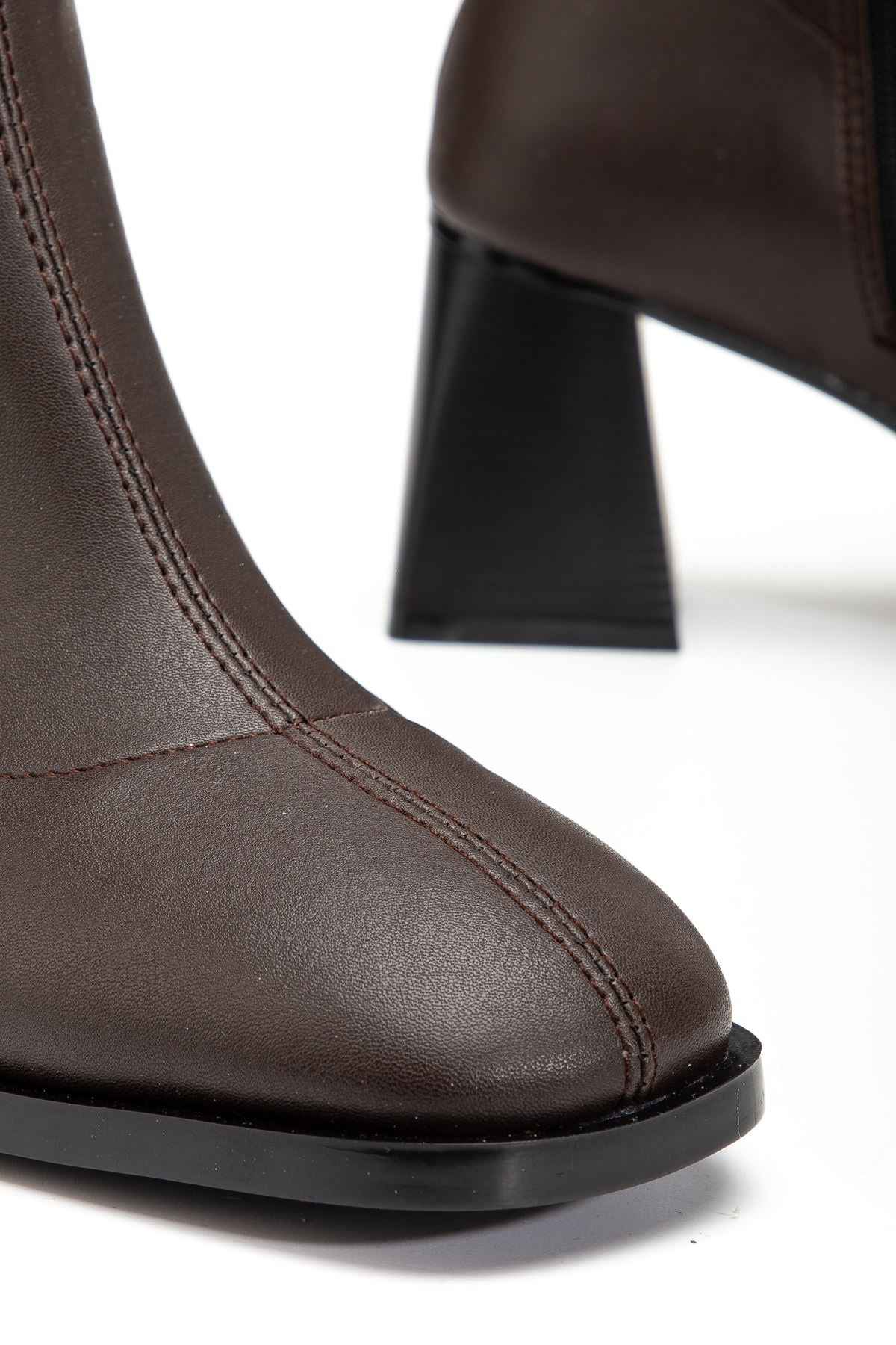 Ayakkabı Aşkı Hc-2700 Kahverengi Topuklu Fermuarlı Kadın Bot