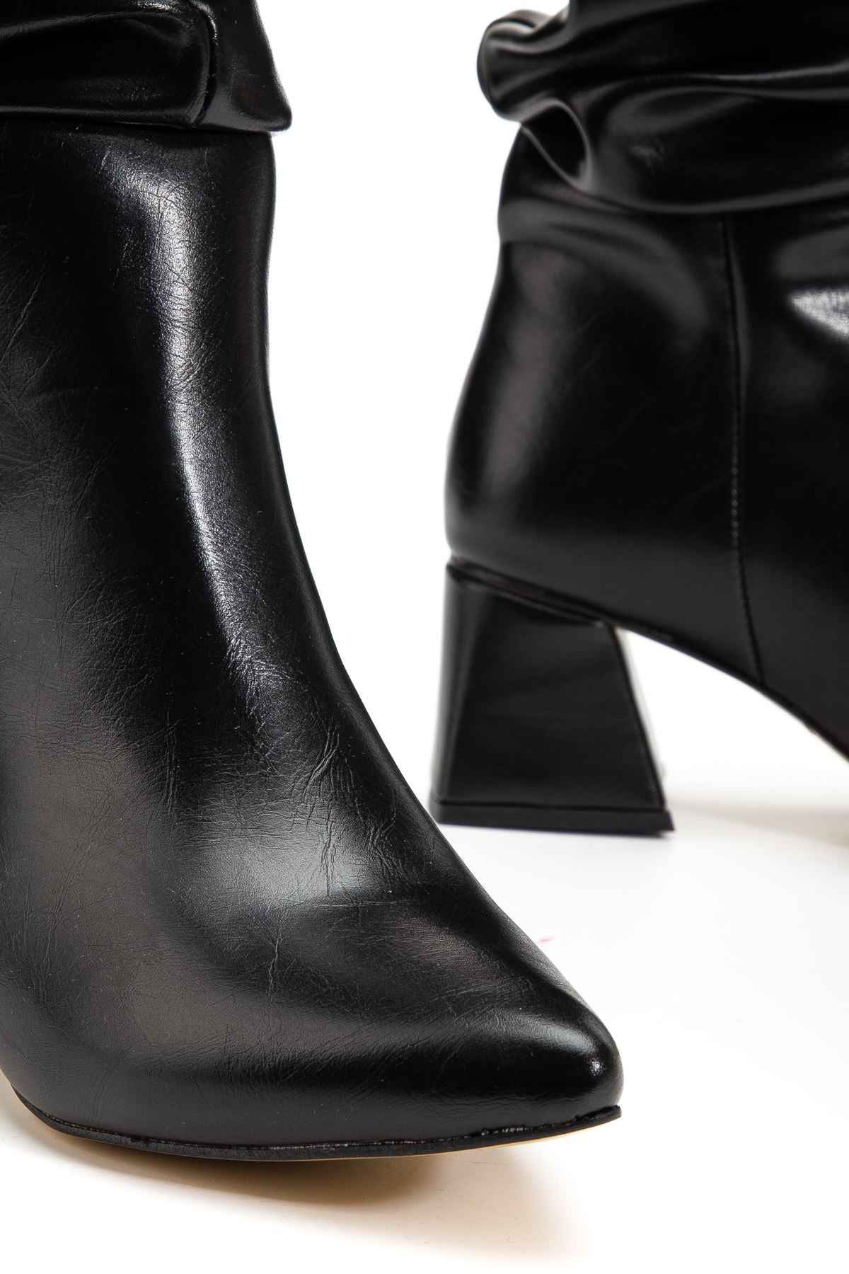 Ayakkabı Aşkı Syt-2002 Siyah Kırışık Rugan Körüklü Kalın Topuklu Günlük Bayan Çizme